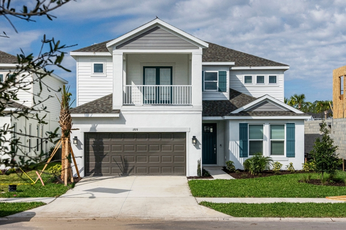 GA Visuals Real estate marketing content creator in Tampa FL - Photography, video, tour 360, drone shots, agents video and floorplan.