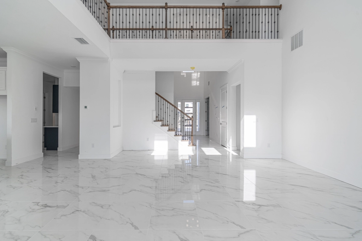 GA Visuals Real estate marketing content creator in Tampa FL - Photography, video, tour 360, drone shots, agents video and floorplan.