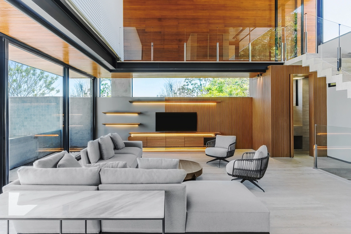 GA Visuals Real estate marketing content creator in Tampa FL - Photography, video, tour 360, drone shots, agents video and floorplan.