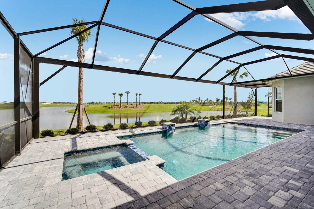 GA Visuals Real estate marketing content creator in Tampa FL - Photography, video, tour 360, drone shots, agents video and floorplan.