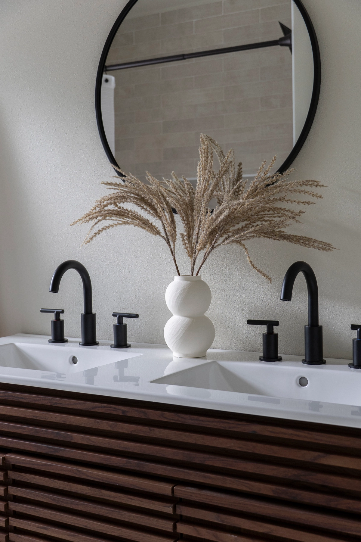 GA Visuals Real estate marketing content creator in Tampa FL - Photography, video, tour 360, drone shots, agents video and floorplan.