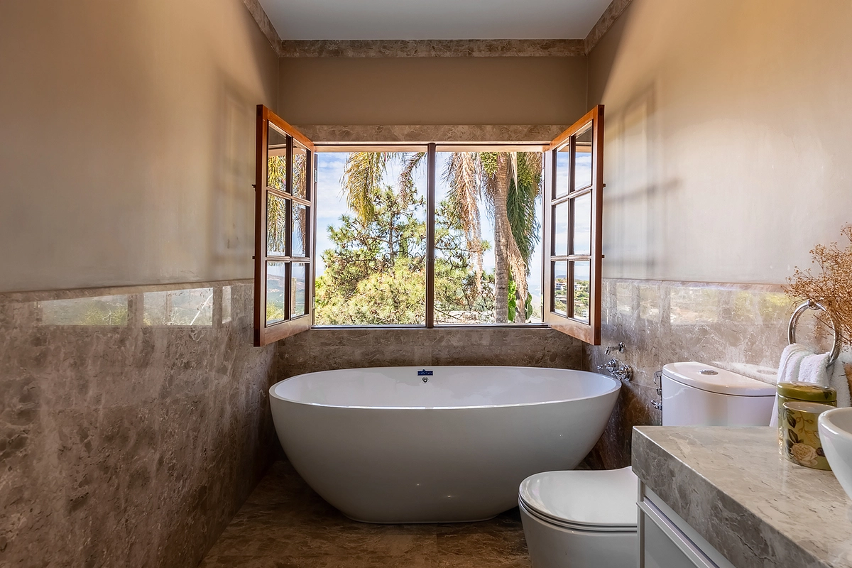 GA Visuals Real estate marketing content creator in Tampa FL - Photography, video, tour 360, drone shots, agents video and floorplan.