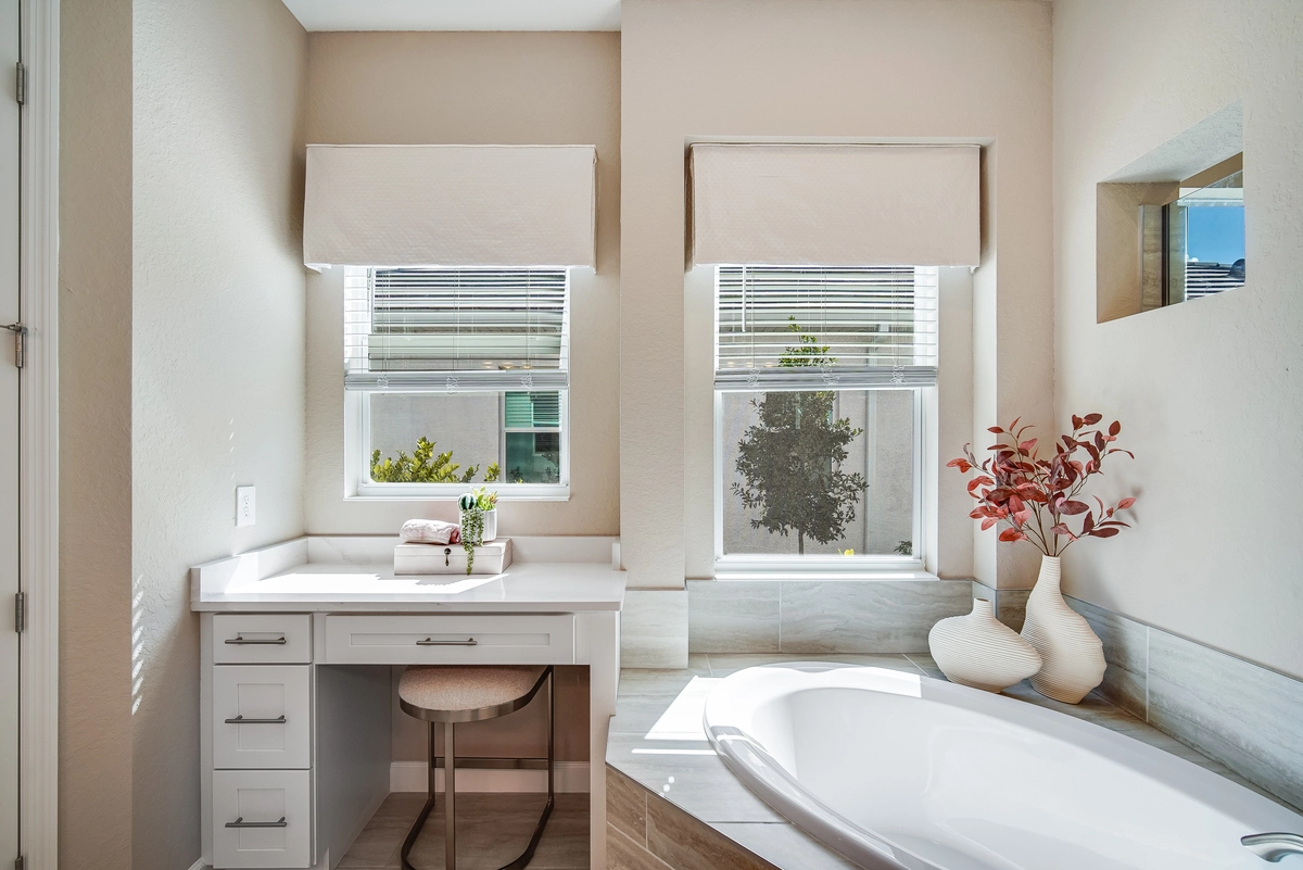 GA Visuals Real estate marketing content creator in Tampa FL - Photography, video, tour 360, drone shots, agents video and floorplan.